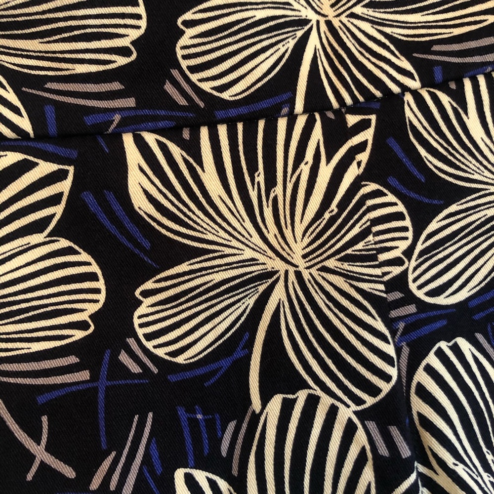J Crew City Fit Floral Print Chino Shorts Size 4 - Picture 2 of 7
